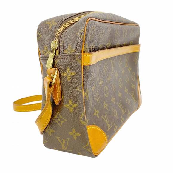 LOUIS VUITTON Authentic Brown Monogram Shoulder Bag